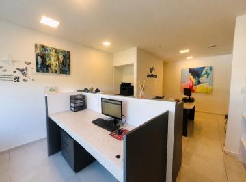 Oficina comercial · 100m² · 5 Ambientes · 2 Cocheras · Oficina Dos Privados, Sala de Reunión en Alquiler Amoblada - Cerro de Las Rosas
