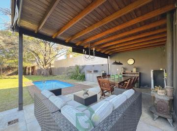 Casa · 230m² · 6 Ambientes · 2 Cocheras · Venta Casa 5amb. Parque. Exc. Ubicación. Castelar Norte