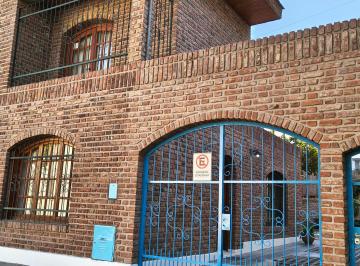 Casa de 2 ambientes, Neuquén · Dueño Alquila