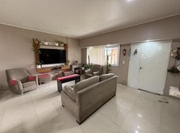 Casa · 117m² · 4 Ambientes · 2 Cocheras · Excelente Casa - Centro de Tortuguitas - Malvinas Argentinas