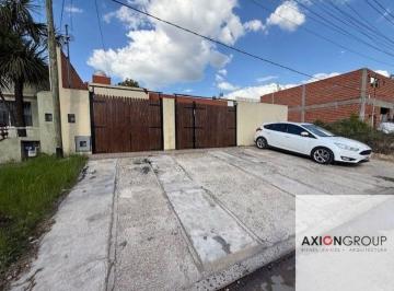 Casa de 4 ambientes, La Plata · Venta de Casa en 142 N 884 E 49 y 50 - Los Hornos