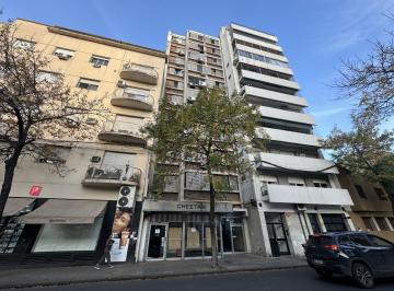 Local comercial · 90m² · 4 Ambientes · Alquiler Local Comercial Excelente Ubicacion España 900 Dos Plantas