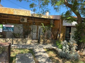 Casa de 4 ambientes, Pedro Luro · Venta en Block. Ideal Inversores. Casa con Dos Salones en Pedro Luro.