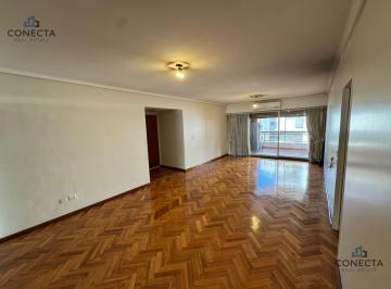 Departamento · 152m² · 5 Ambientes · 1 Cochera · Vende Departamento 5 Ambientes C/ Cochera Balcon Aterrazado Oportunidad!