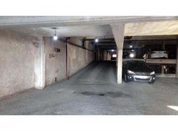 Garage · Cochera en Mitre 959 P 3er Piso Unidad 10