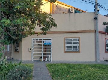 Casa · 68m² · 6 Ambientes · Casa en Santa Fe