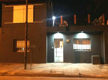 Casa de 3 ambientes, Villa Gobernador Gálvez · Venta Casa 2 Dorm.