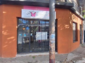 Local comercial · 32m² · Local Comercial Esquina a m de Bv. Rondeau