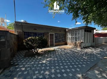Casa · 150m² · 3 Dormitorios · 2 Cocheras · Openhouse Vende Excelente Casa, Mendoza Capital.
