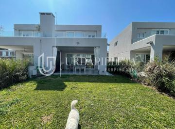 Departamento · 128m² · 4 Ambientes · 2 Cocheras · Departamento/ Townhouse en Venta en La Calesa Pilará - Urdapilleta Propiedades