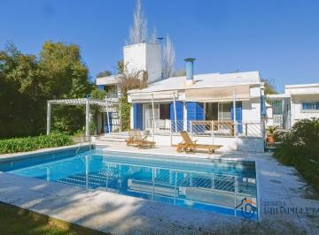 Casa · 337m² · 5 Dormitorios · Golf Club Argentino - 5 Dorm. - 2 Plantas Lote de 1549 m² - Teresa Urdapilleta Propiedades