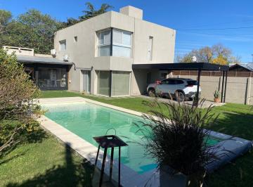 Casa · 149m² · 3 Ambientes · 2 Cocheras · Venta - Casa 2 Dorm. y Pileta - Sarmiento 157 - Roldan - Santa Fe