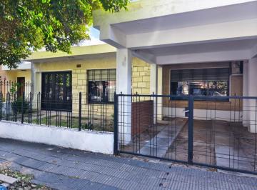 Casa de 4 ambientes, Córdoba · Oportunidad!casa en Venta Bº Villa Marta. S/ Pedro N Clara 4169. a 1/2 C. Av La Cordillera.