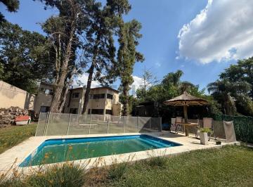 Casa · 197m² · 4 Ambientes · 2 Cocheras · Venta de Casa de 4 Ambientes en La Reja, Moreno. Buenos Aires