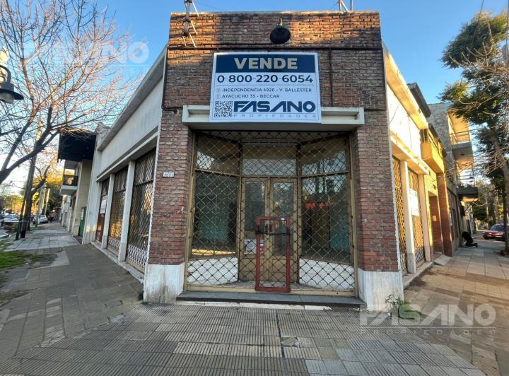 Local comercial · 233m² · 4 Ambientes · 1 Cochera