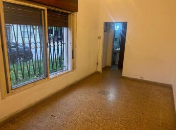 PH de 2 ambientes, San Isidro · Villa Adelina Oportunidad Gdor Emilio Castro 3800 Tipo Casa Al Frente 2 Amb con Patio U$s 65.000