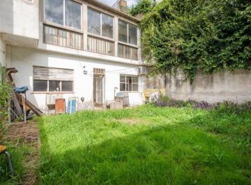 Casa de 9 ambientes, Coghlan · Venta Casa Multifamiliar 9 Ambientes | 2 Unidades en Una | Jardín + Garage | a Reciclar