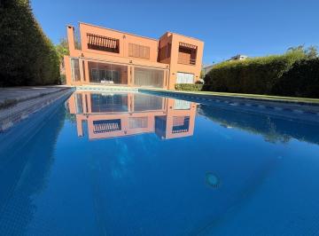 Casa · 300m² · 4 Ambientes · 2 Cocheras · Casa Interna en Sta Barbara