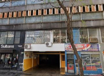 Garage · 12m² · 1 Cochera · Cochera Cubierta en Pb - Impuestos Incluídos