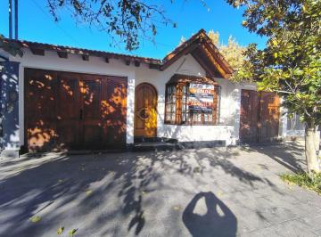 Casa de 12 ambientes, El Zapallar · Zeballos Ofrece en Venta: Casa 3 Dorm., 2 Baños, 2 Cocheras Ubicado en Calle Monseñor Orzali