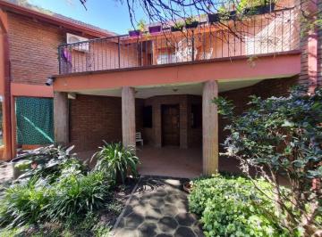 Casa de 3 ambientes, Mendiolaza · Venta Casa 2 Dorm + Escritorio - Quincho Piscina - Posibilidad Desarrollar Locales S/ Av Tissera
