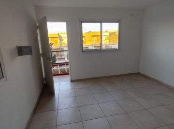 Departamento de 4 ambientes, Villa Nueva · Departamento en Alquiler C/ Cochera en Villa Nueva