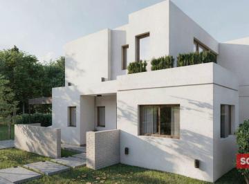Casa · 180m² · 4 Ambientes · 2 Cocheras · Casa en Venta - Barrio con Portón Los Olivos II - Bella Vista