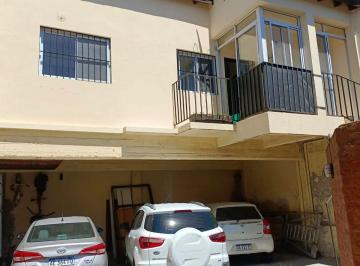 PH · 48m² · 2 Ambientes · 1 Cochera · PH de 2 Ambientes en Valentín Alsina - Cochera