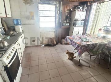 Casa · 120m² · 5 Ambientes · 1 Cochera · Oportunidad en Excelente Ubicación en Venado Tuerto, Santa Fe