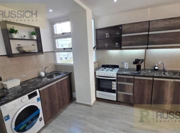 Departamento · 67m² · 3 Ambientes · Departamento en Venta 3 Ambientes a La Calle con Balcon Frances