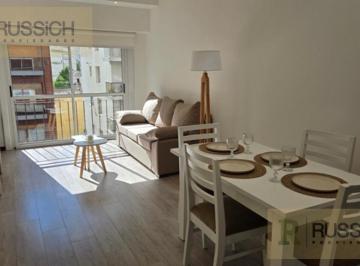 Departamento · 67m² · 3 Ambientes · Departamento en Venta 3 Ambientes a La Calle con Balcon Frances