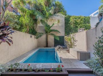 Casa · 222m² · 5 Ambientes · 3 Cocheras · Se Vende Impecable Triplex de 5 Ambientes en El Corazón de Nuñez - Muy Luminoso.