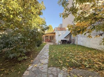 Casa · 131m² · 5 Ambientes · 2 Cocheras · Casa en Una Planta en Beccar San Isidro Apto Credito
