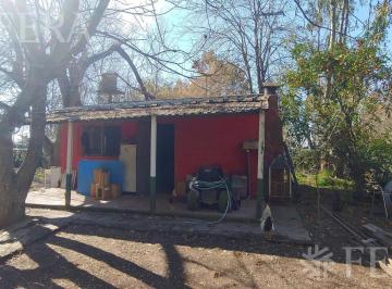Terreno · 54m² · 3 Ambientes · 1 Cochera · Venta Casa 3 Ambientes en Lote de 2090 m² en Barrio Parque Las Acacias
