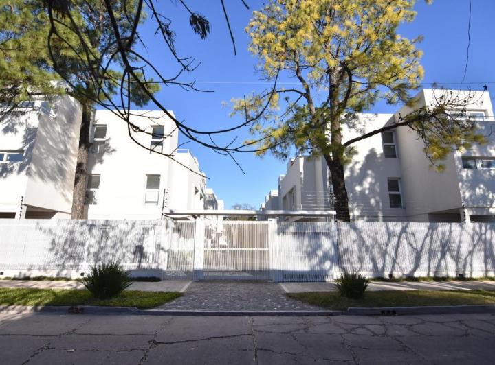 PH · 130m² · 5 Ambientes · 2 Cocheras