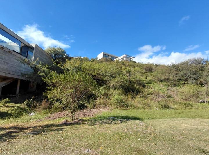 Terreno · 998m²