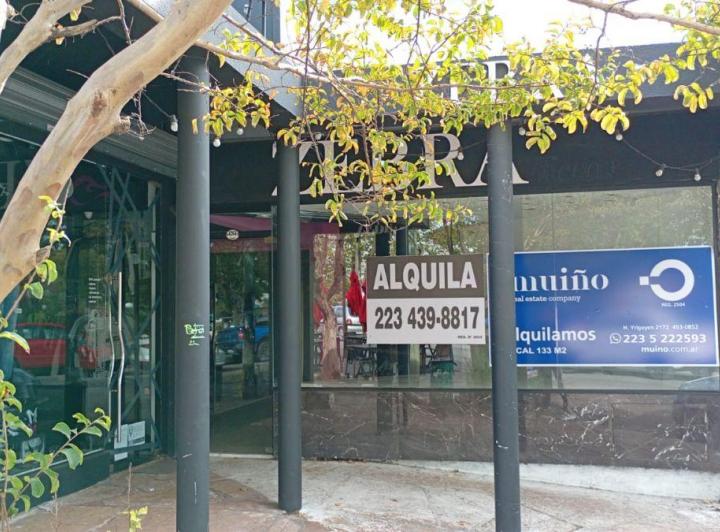 Local comercial · 130m² · 1 Ambiente