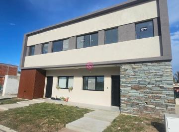 Casa · 120m² · 4 Ambientes · 1 Cochera · Casa Dúplex en Venta en Springpark Pilar, Pilar, G. B. a. Zona Norte