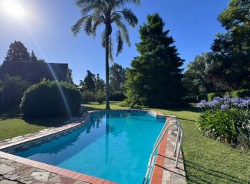 Casa de 4 ambientes, Berazategui · Casa Quinta en Venta - Barrio San Juan