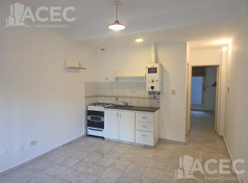 Departamento · 40m² · 2 Ambientes · Alquiler - Departamento con Patio - Rep. de La Sexta