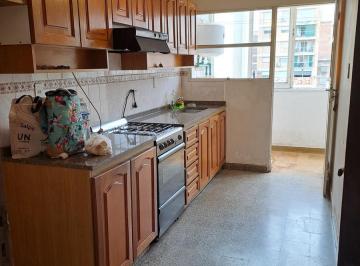 Departamento · 68m² · 7 Ambientes · Amplio Departamento en Venta Av Colón 442 2 Dorm 2 Baños - Gn
