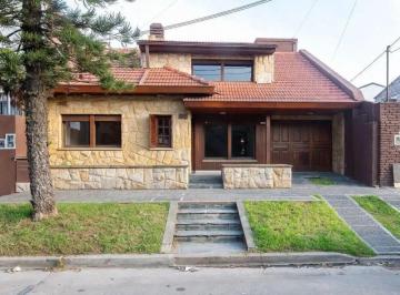 RLD-RLD-2591_2 · Casa 4 Ambientes. | Curtis