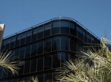 Oficina comercial · 84m² · 1 Cochera · Oficina Todo Incluido - Cosmos Flex