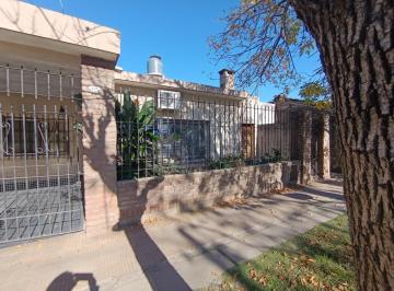 ZUN-ZUN-1552_2 · Casa 5 Ambientes. | Av Gaspar Campos Al 400
