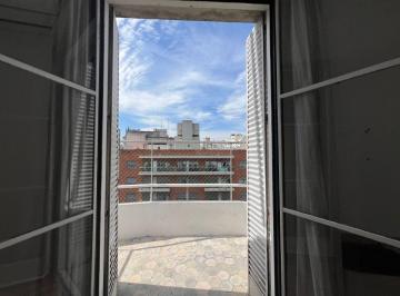 Departamento de 2 ambientes, Palermo · Calido 2 Ambientes - Cochera - Balcon - Vista!