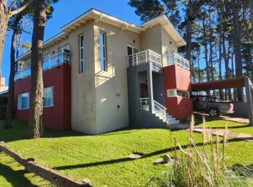 Casa · 290m² · 7 Ambientes · 2 Cocheras · Casa en Venta - 5 Dorm. 4 Baños - Pinamar