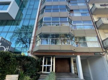 Departamento · 130m² · 6 Ambientes · 1 Cochera · Venta Departamento Punta Carretas 4 Dor 3 Baños