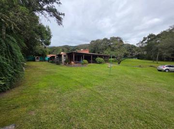 Casa de 9 ambientes, San Lorenzo · Exclusivo Alquiler en La Tranquilidad de Villa San Lorenzo!
