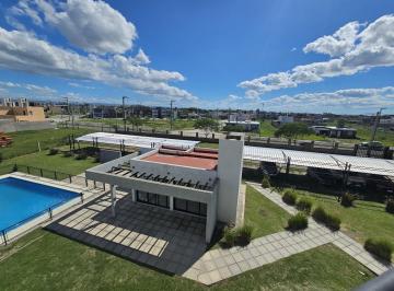 Departamento · 60m² · 3 Ambientes · 1 Cochera · 2 Dorm. C/cochera Propia Incluida/ Vista Abierta, Pileta y Sum