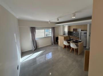 Departamento · 36m² · 2 Ambientes · ¡Venta! 2 Ambientes Reciclado en Plaza Colón